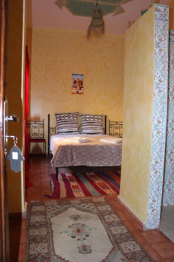 Albergue Kasbah Lucas Akhendachou n'Ait Ouffi Exterior foto
