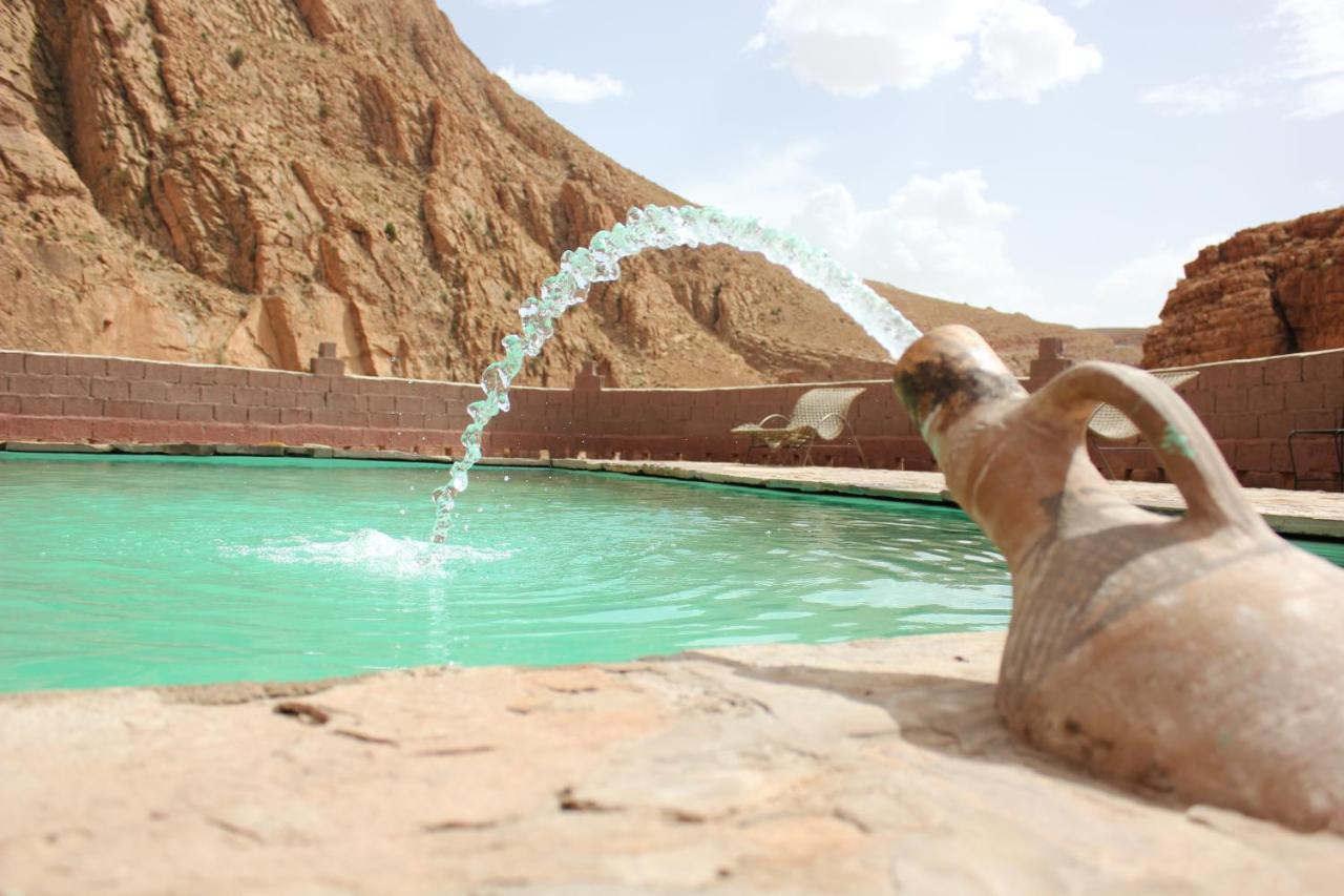 Albergue Kasbah Lucas Akhendachou n'Ait Ouffi Exterior foto